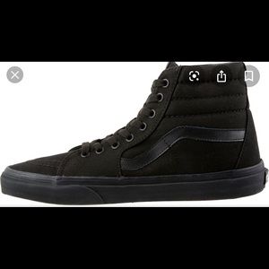 NWT Women’s sk8-hi all black hi-tops size 7
